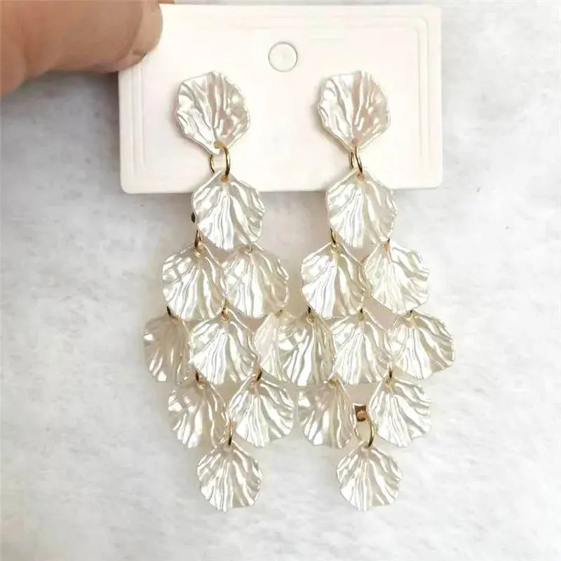 Petal Glow – Handmade Acrylic Flower Earrings (15 Colours) Pantefa